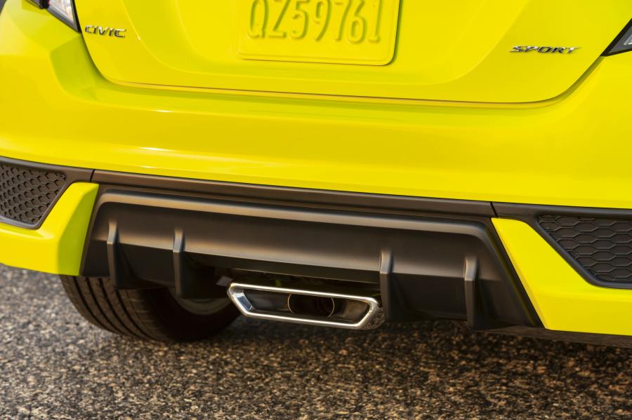 Детали экстерьера Honda Civic Sport Coupe (FC) 2018 года  (NA) (фото 15 из 42)